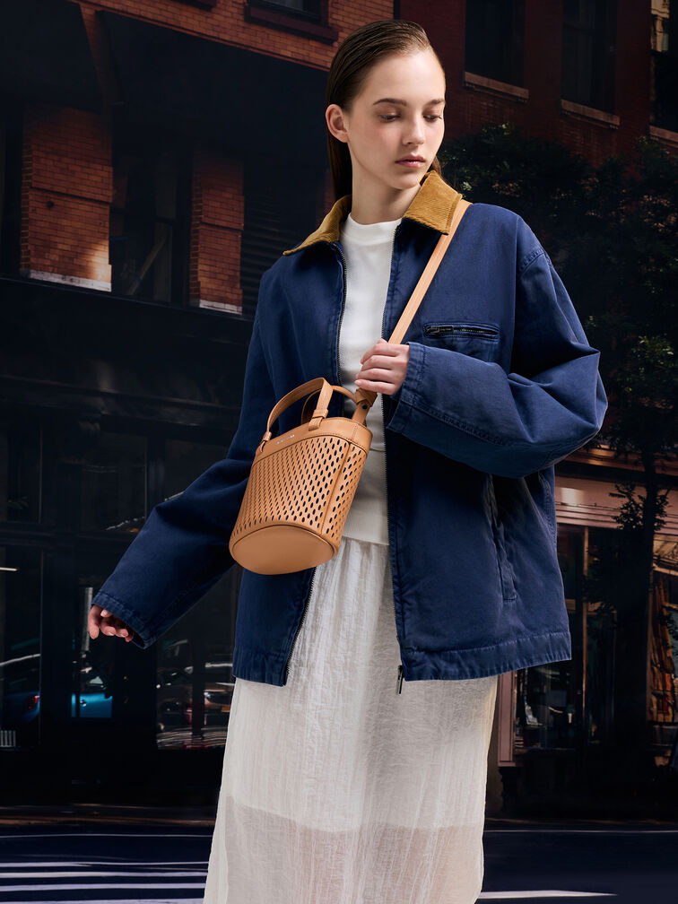 شنطة توت جونو مثقبة, بني محمر, hi-res