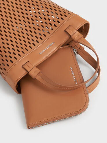 شنطة توت جونو مثقبة, بني محمر, hi-res