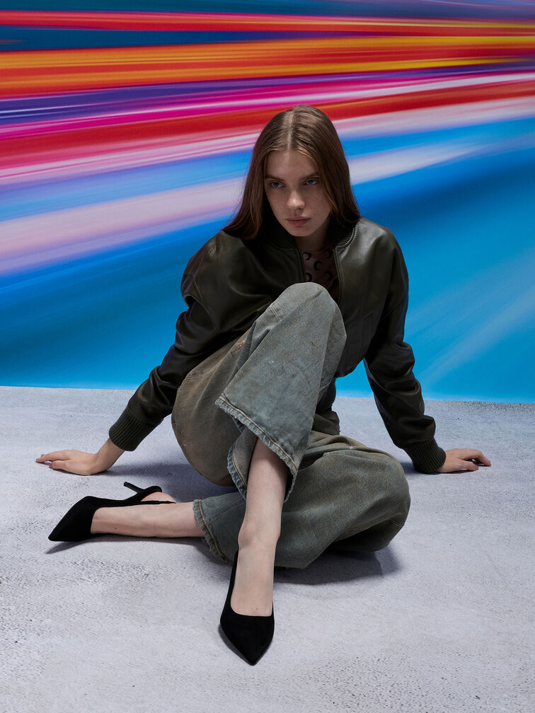 كعب شامواه صناعي بحزام خلفي ومقدمة مدببة, أسود خشن, hi-res