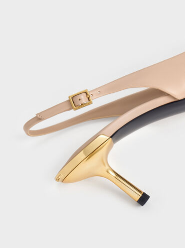 حذاء مفتوح من الخلف بكعب القطة الكلاسيكي ولمعة معدنية, لون البشرة الطبيعي, hi-res