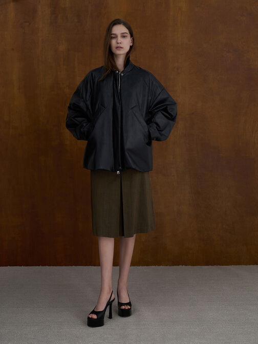 صنادل لامعة بنعل مرتفع وكعب رفيع مع فتحة أمامية, أسود براق, hi-res