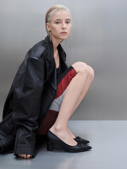 أحذية بكعب أنيق ومقدمة مدببة مزيّنة بفيونكة, أسود, hi-res