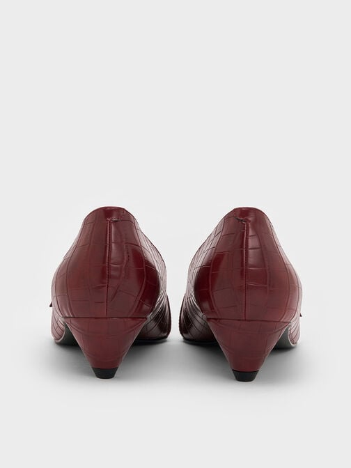 حذاء بكعب القطة ومقدمة مدببة وتصميم مزين بإبزيم ونقشة جلد التمساح, أحمر حيواني, hi-res