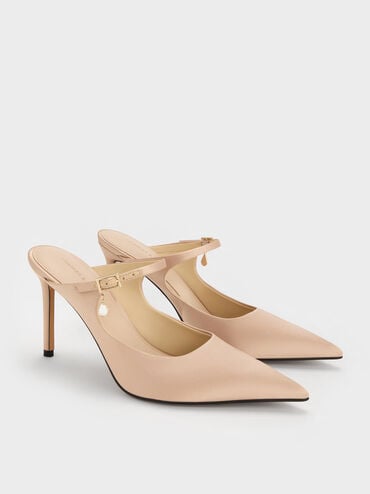 حذاء (مولز) ساتان مفتوح من الخلف، مزوّد بشريط عند الكاحل مزين بكريستالات على شكل دمعة وحزام بمشبك، بكعب طويل ورفيع., ذهبي, hi-res