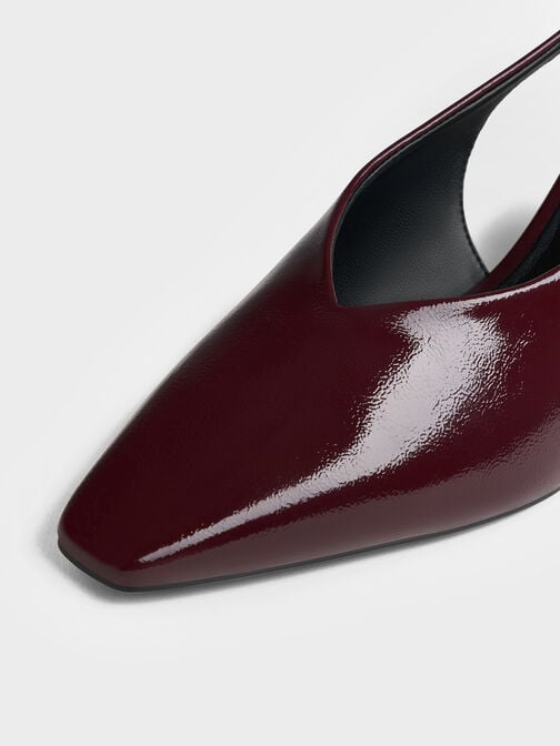 كعب جلد صناعي بحزام خلفي ومقدمة مربعة مدببة, برغندي, hi-res