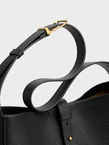 شنطة هوبو بريل بجلد معاد تدويره وحزام, أسود, hi-res