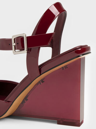 حذاء من الجلد اللامع بكعب ويدج, برغندي, hi-res