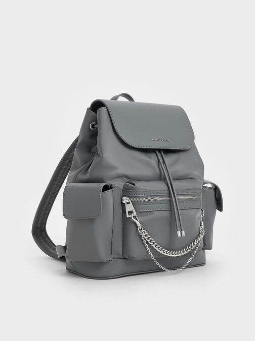 حقيبة ظهر منتفخة من النايلون مزينة بسلسلة معدنية, رمادي, hi-res