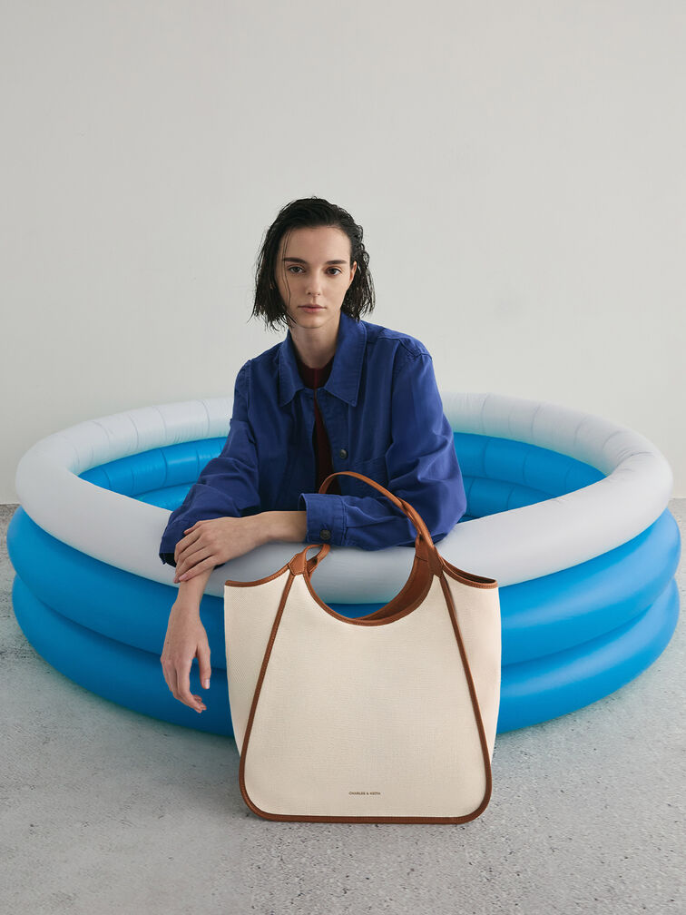 حقيبة توت سيانا القماشية بتفاصيل بارزة, رمادي مائل للبني كانفاس, hi-res