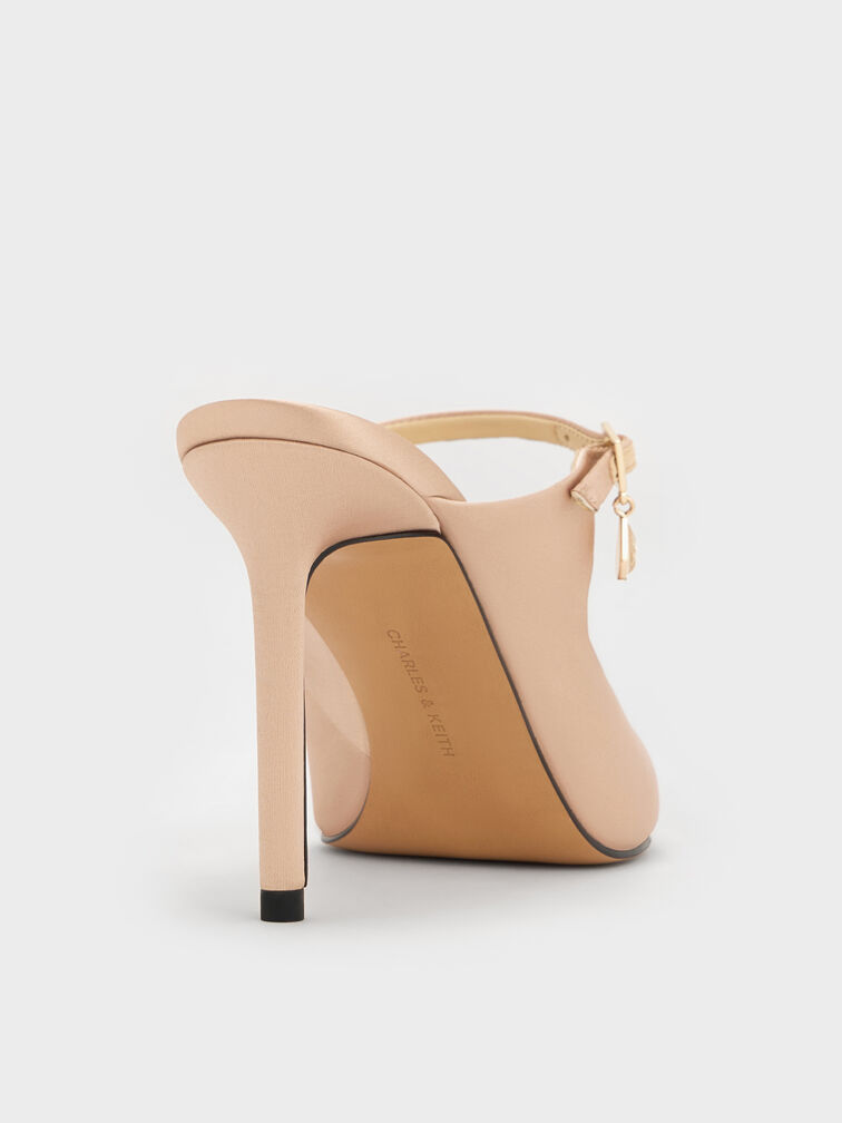 حذاء (مولز) ساتان مفتوح من الخلف، مزوّد بشريط عند الكاحل مزين بكريستالات على شكل دمعة وحزام بمشبك، بكعب طويل ورفيع., ذهبي, hi-res