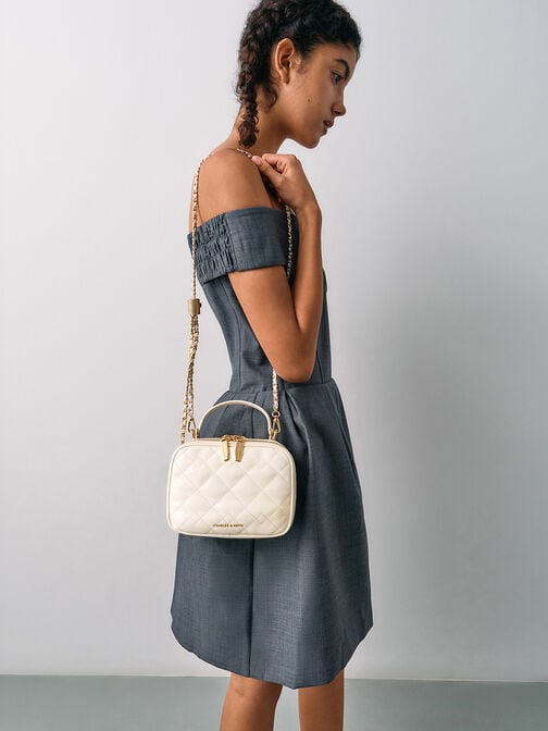 Duo Quilted Vanity Bag, Cream, hi-res