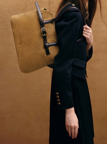 شنطة توت فيكتوريا شامواه  معاد تدويره ومزينة بحزام, رملي ذهبي هاديء, hi-res