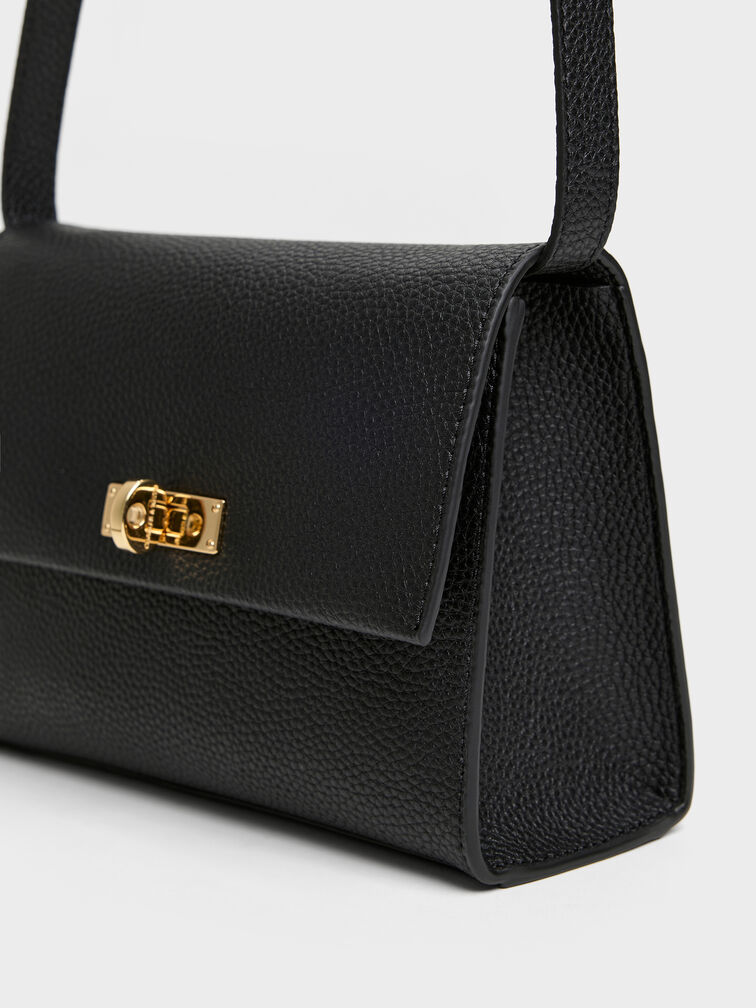 حقيبة كروس بودي تشانس بقفل دوار من الجلد المعاد تدويره, أسود, hi-res