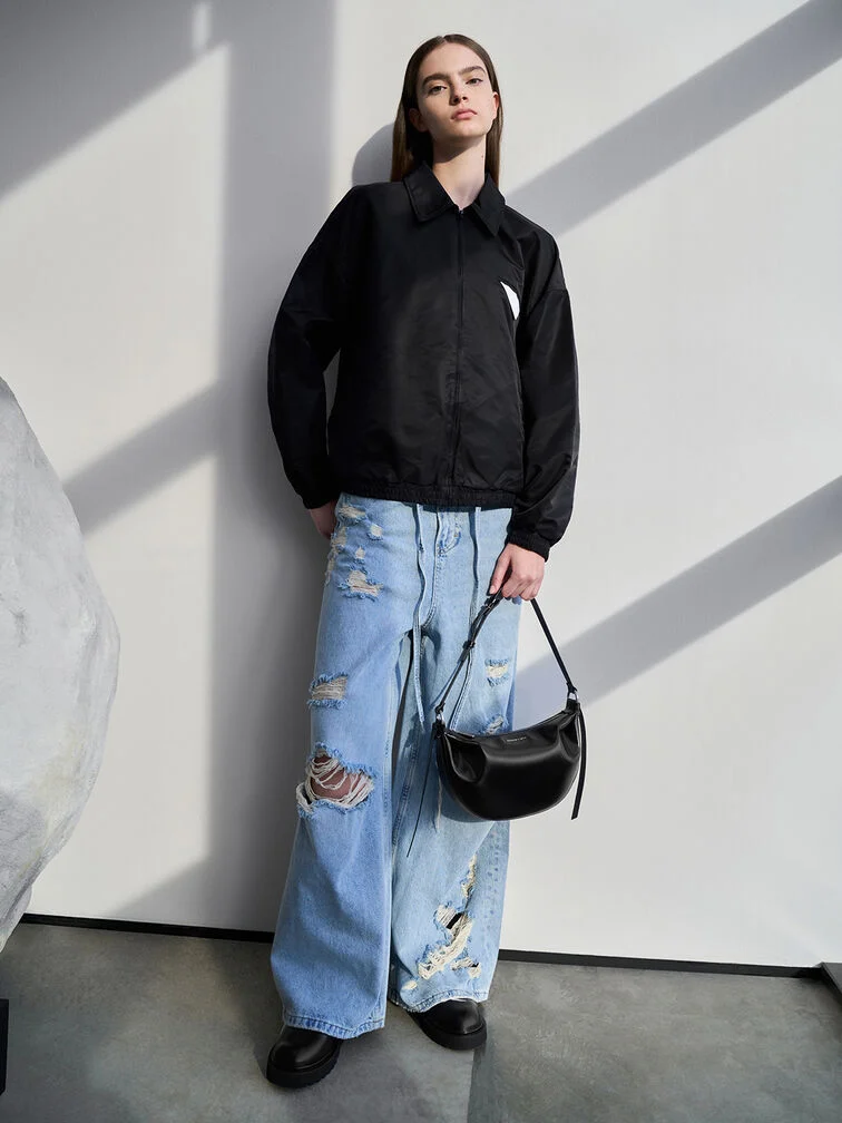  حقيبة كالا النسائية على شكل نصف قمر– سوداء –تشارلز آند كيث 