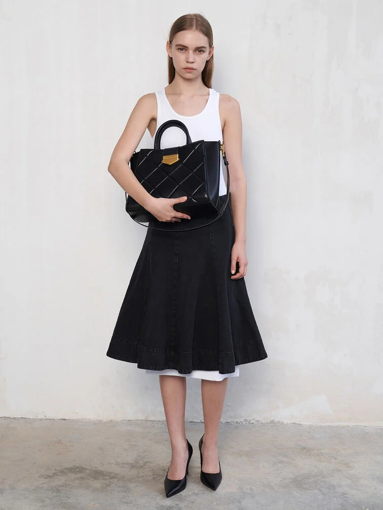 حقيبة توت باج فيرتيجو المبطنّة باللون الأسود - تشارلز آند كيث