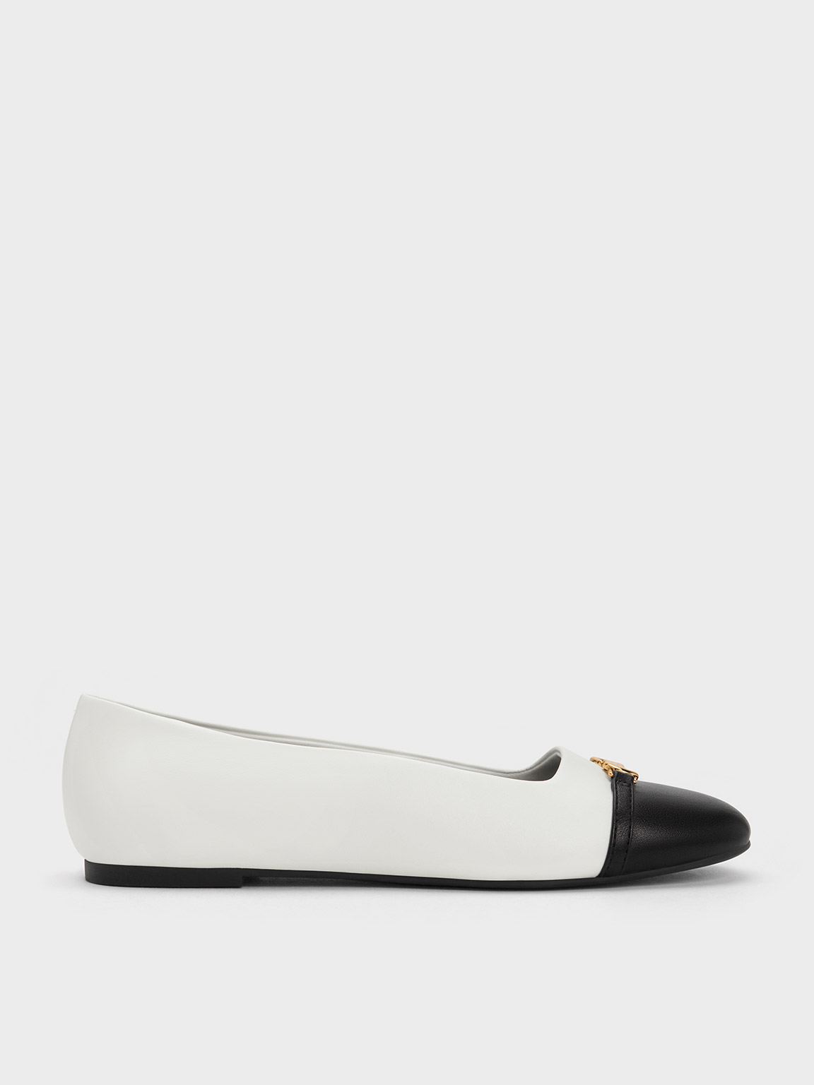 Black and clearance white flats